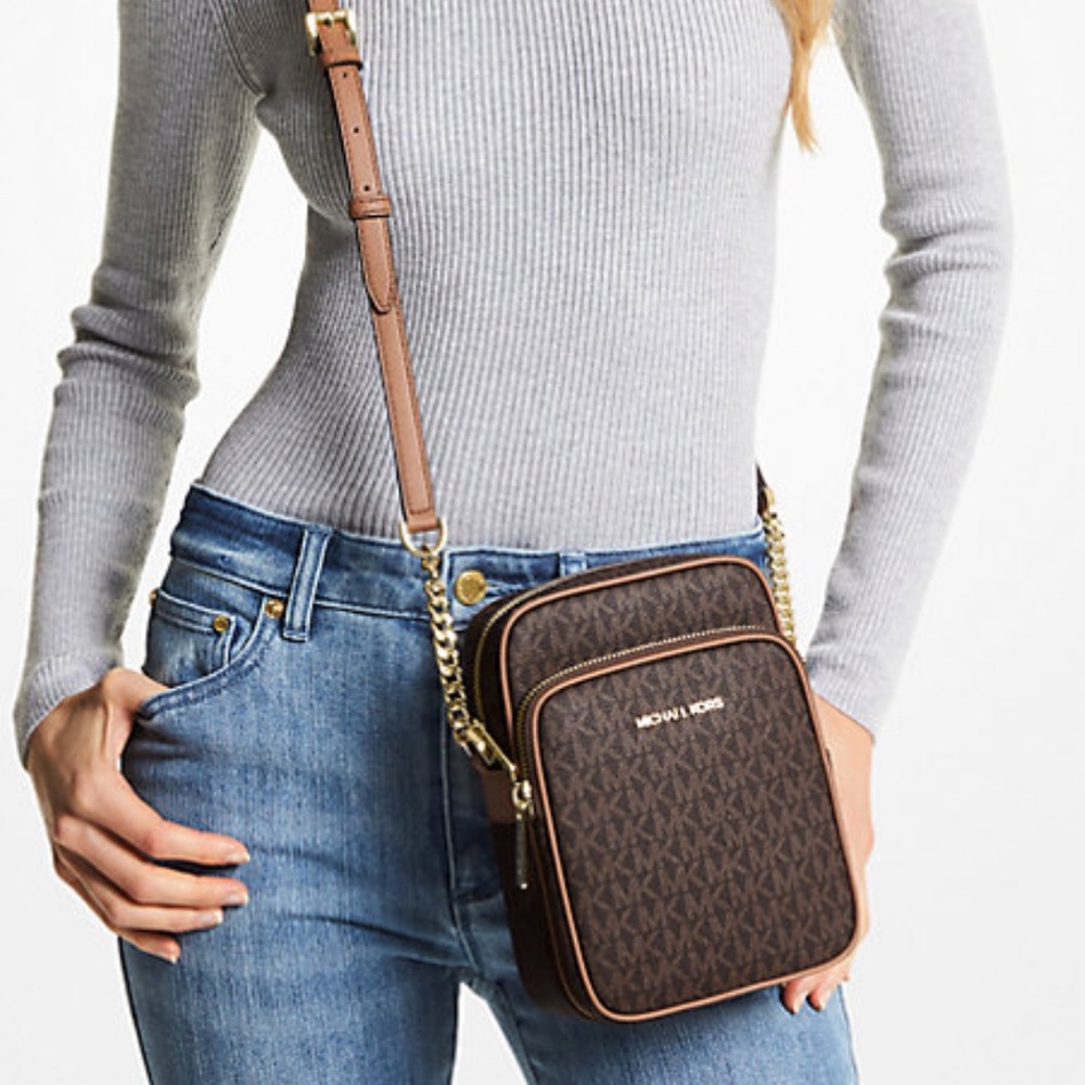MICHAEL KORS Jet Set Travel Md Logo Crossbody Flight Bag # 35F1GTVC2B NWT
Brown - Picture 4 of 16